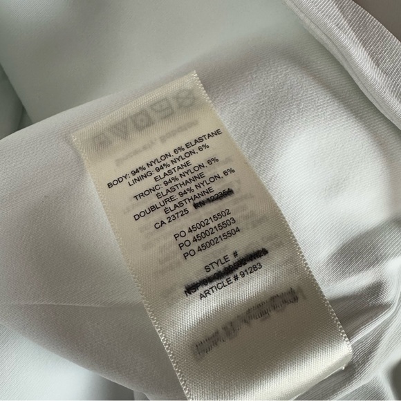 Aritzia Babaton Contour Tube Top Knit‎ Shirt Bandeau Strapless Solid White Basic - Picture 4 of 5